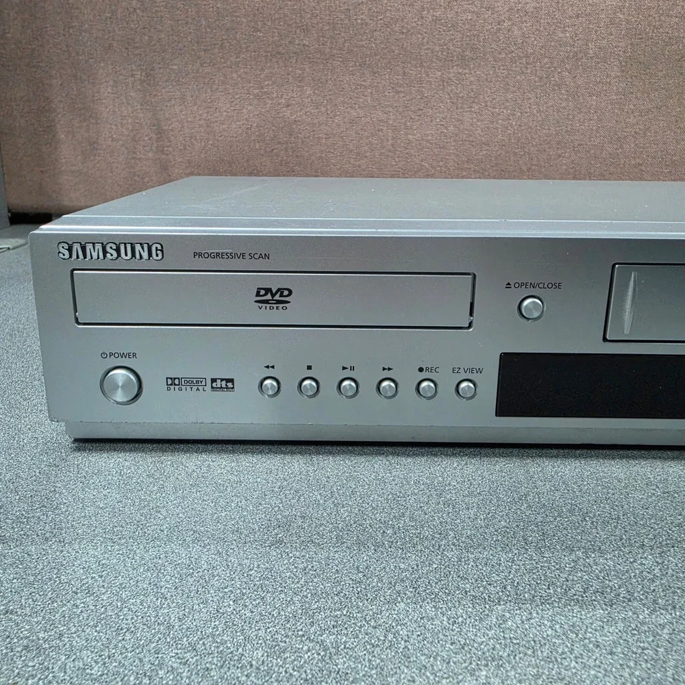 Samsung DVD/VHS Dual Deck Player DVD-V5500 4-Head Hi-Fi DVD NOT WORKING